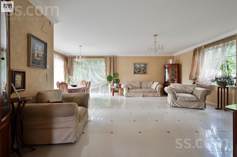 Planīcas, Rīga — maja