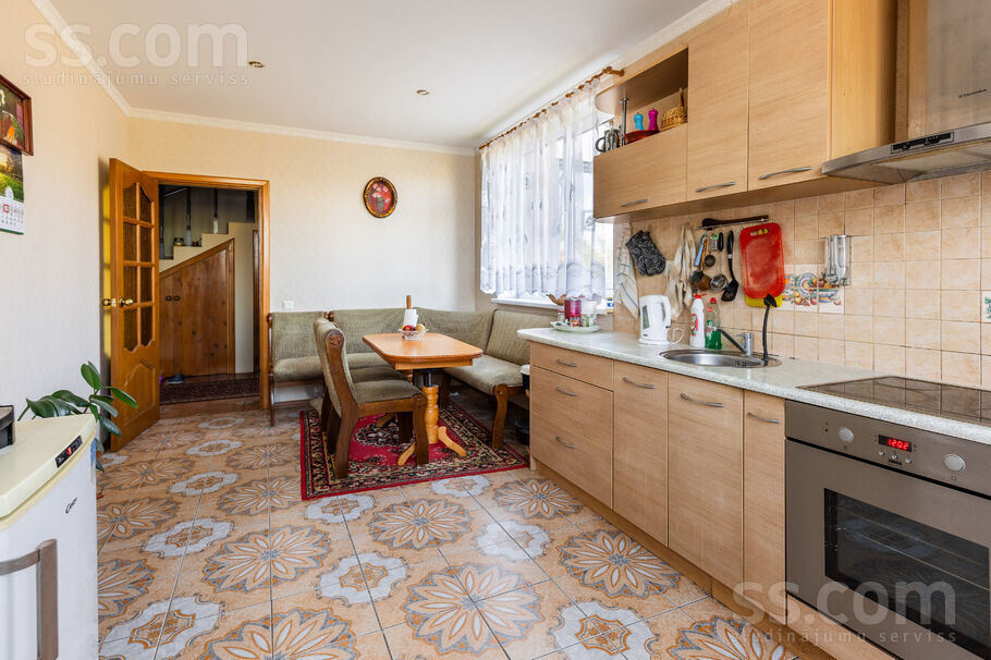 Indriķa Ovekas, Katlakalns, Rīgas rajons, Ķekavas pag. — maja