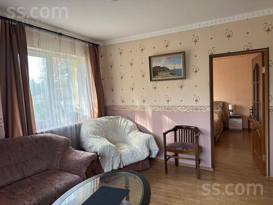 Krasta, Ogre un raj., Ogre — maja