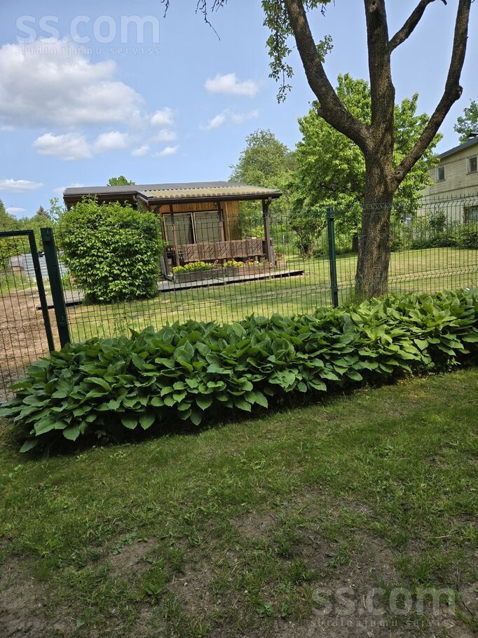 Daugavmalas 3, Rīga — maja