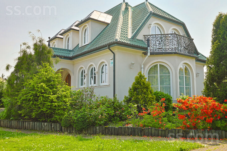 Kalna 11, Rīgas rajons, Sigulda — maja