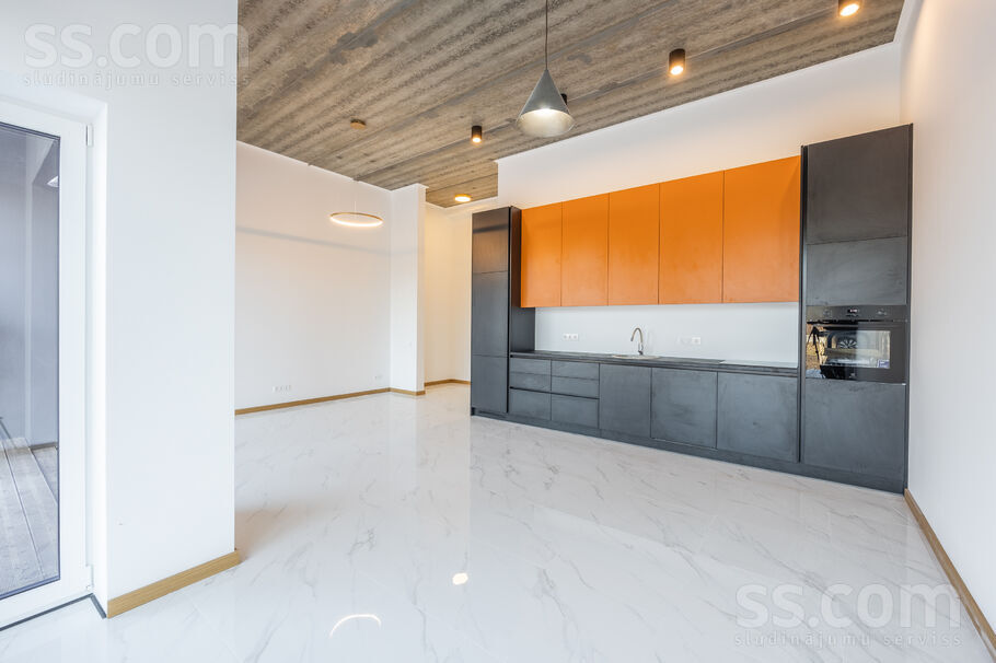 Rītausmas iela 1, Mārupe, Rīgas rajons, Mārupes pag. — maja