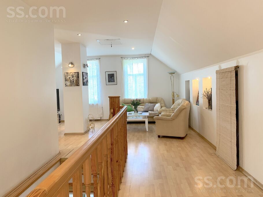 Meža prospekts 61, Jūrmala — maja