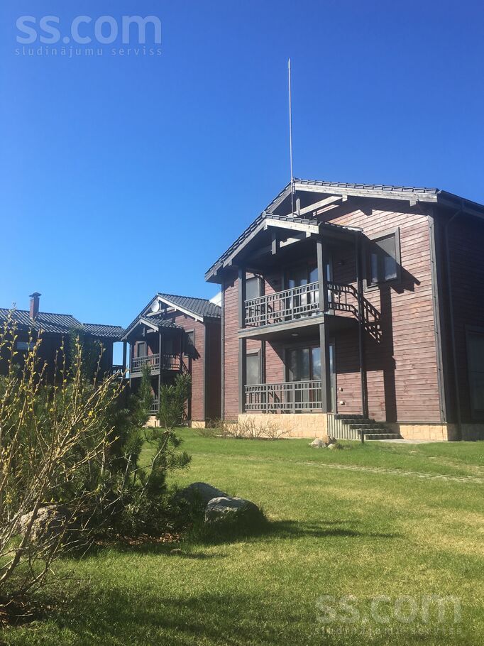 Bernātu iela 3, Jūrmala — maja