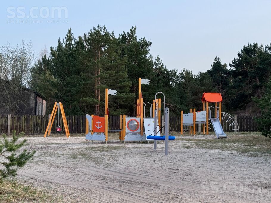 Zvejnieku 17, Ragaciems, Tukums un raj. — maja