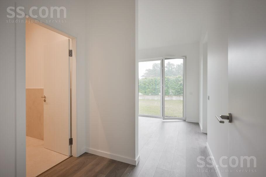 Raiņa iela 114 k-1, Jūrmala — maja