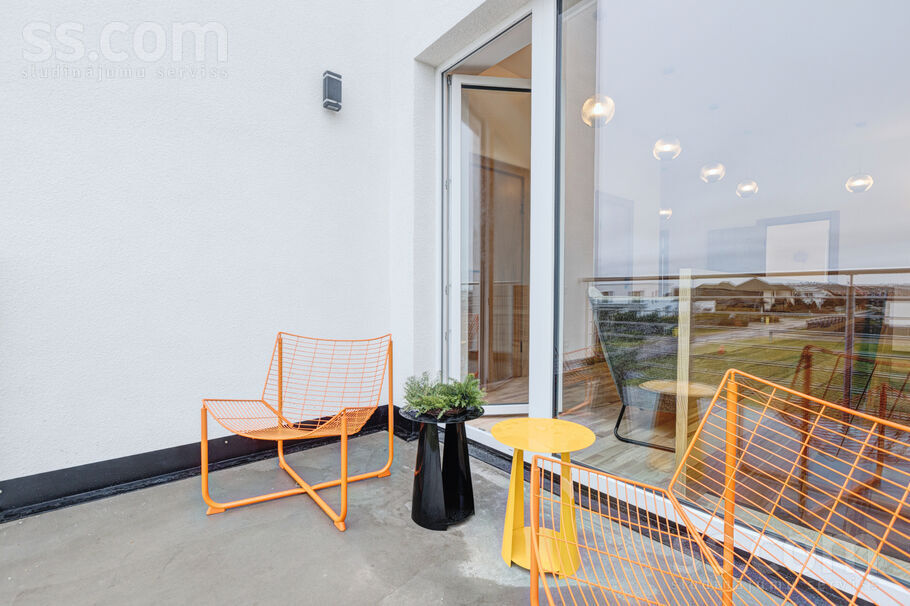 Rītausmas iela 1, Mārupe, Rīgas rajons, Mārupes pag. — maja