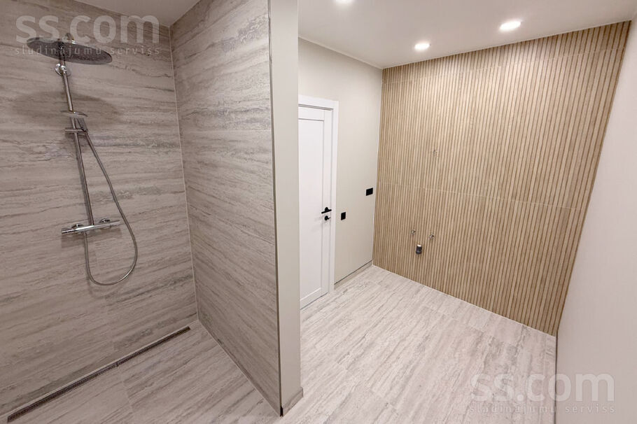 Dzintaru 4, Berģi, Rīgas rajons, Garkalnes nov. — maja