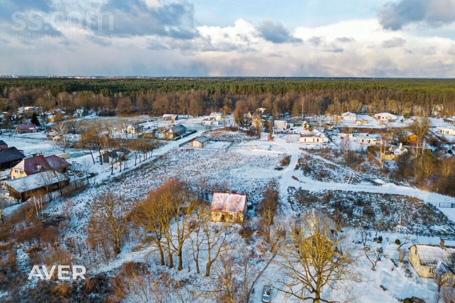 Kalmju 2d, Rīga — zeme