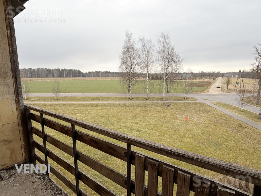 Saullēkti 23, Valmiera un raj., Bērzaines pag. — dzivoklis