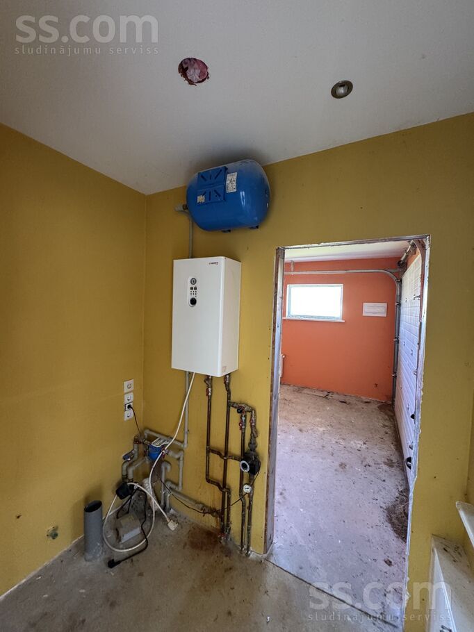 Bērzu iela 11, Iecava, Bauska un raj., Iecavas nov. — maja