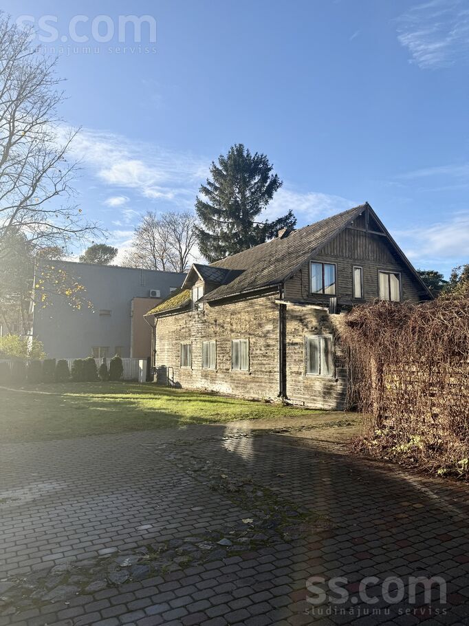 Pilsoņu iela 28/1, Jūrmala — maja