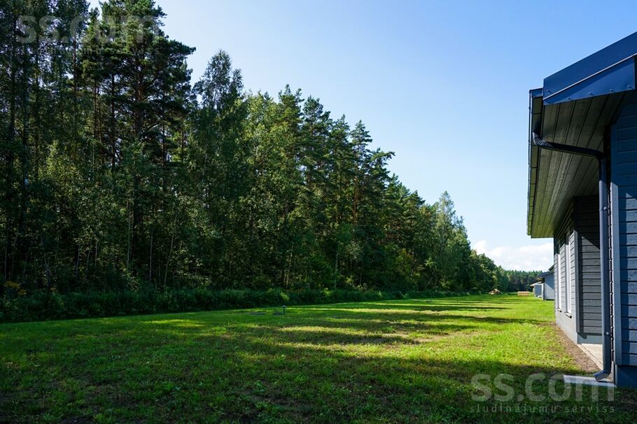 Elizabetes 35, Mežāres, Rīgas rajons, Babītes pag. — maja