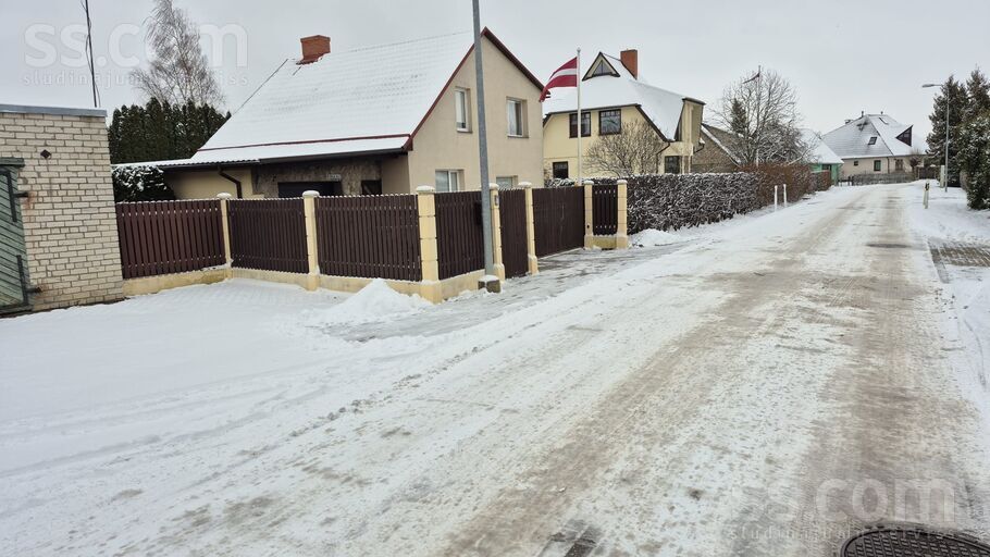 1.Maija iela 1, Bauska un raj., Bauska — maja