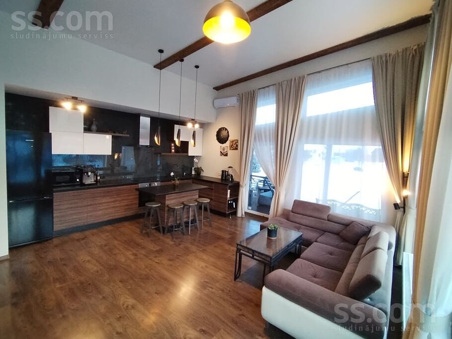 Juglas krastm., Rīga — maja