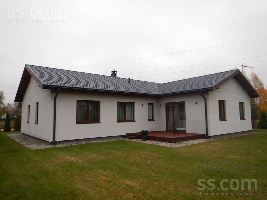 Lūku iela 3, Mārupe, Rīgas rajons, Mārupes pag. — maja