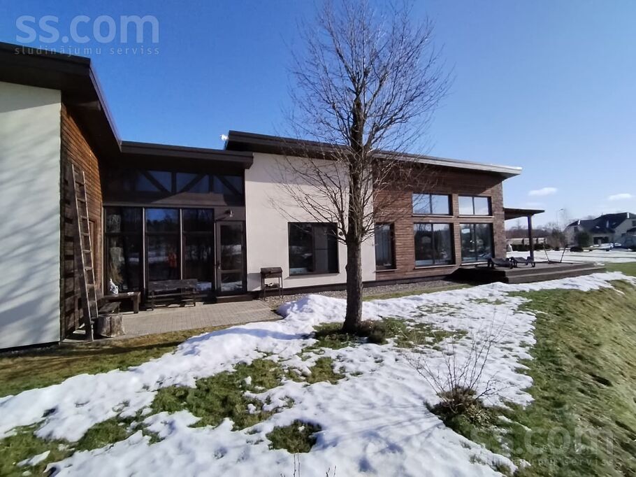 Juglas krastm., Rīga — maja