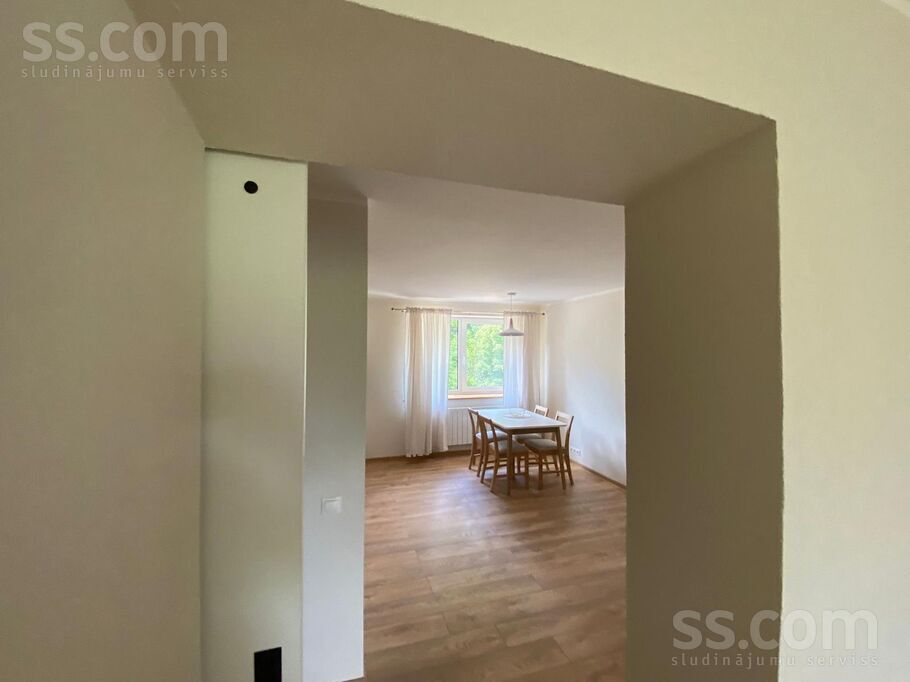 Iedzēni 1, Iedzēni, Madona un raj., Bērzaunes pag. — dzivoklis