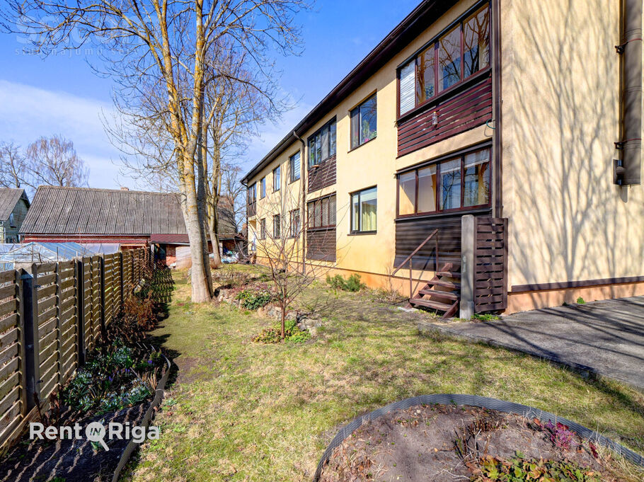 Leona Paegles iela 28, Jūrmala — dzivoklis