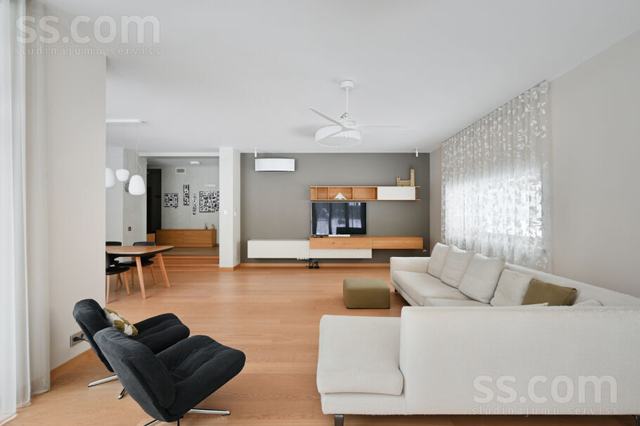 Katrinas 8, Baltezers, Rīgas rajons, Garkalnes nov. — maja