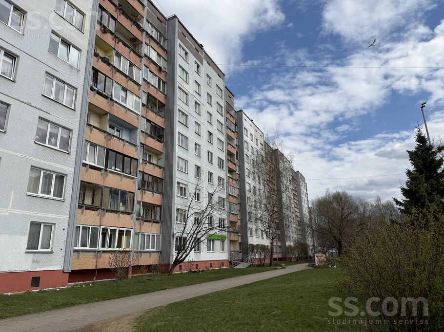 Dzeņu 1, Rīga — dzivoklis