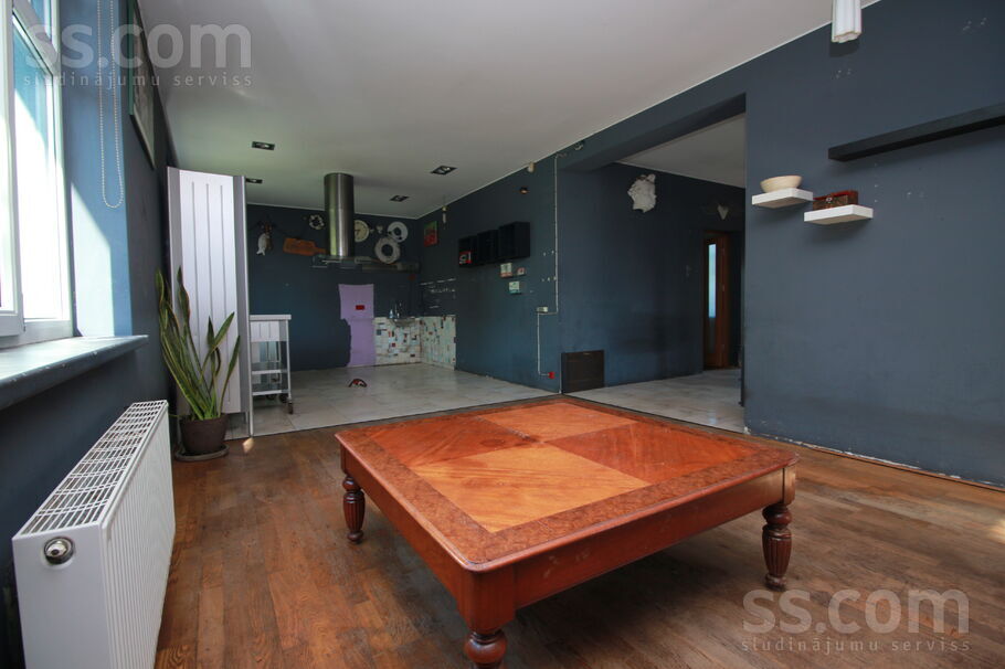 Dārzciema 17, Rīga — maja