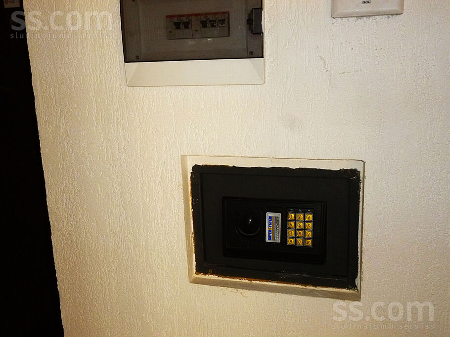 Saknu 16/18, Daugavpils un raj., Daugavpils — dzivoklis