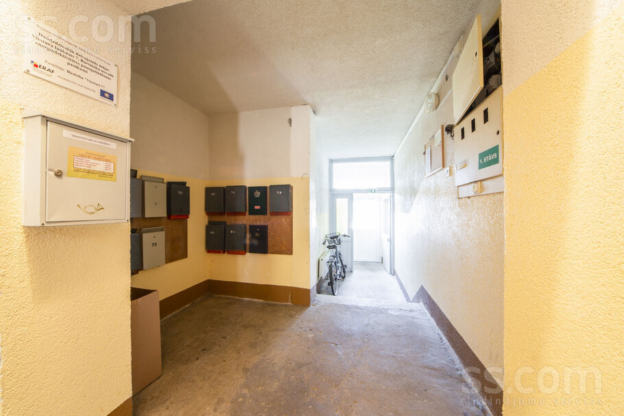 Viestura laukums 7, Viestura laukums, Valmiera un raj., Valmieras pag. — dzivoklis