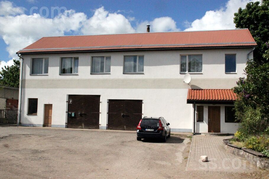 Planīcas 5b, Kuldīga un raj., Kuldīga — maja