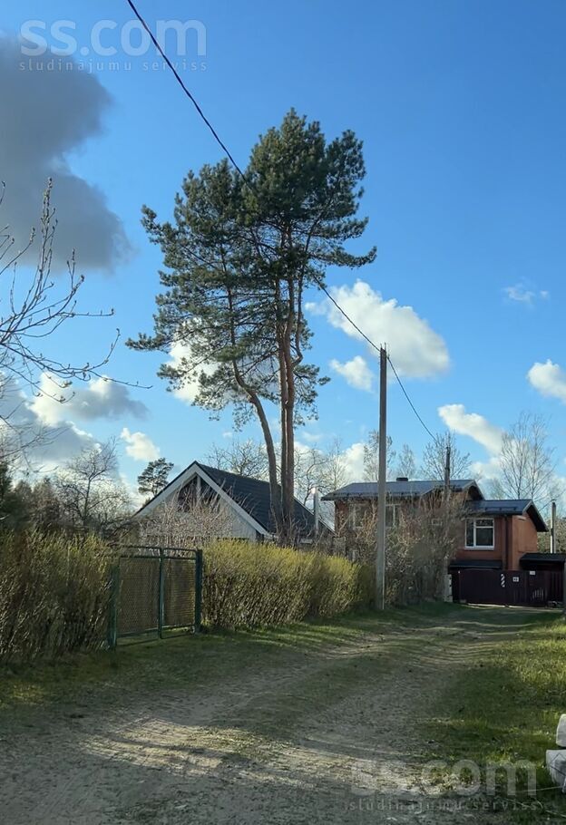 Medni 53, Jāņupe, Rīgas rajons, Olaines pag. — maja