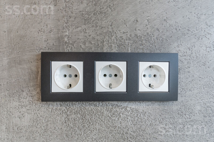 Ķiršu iela 6, Babīte, Rīgas rajons, Babītes pag. — maja