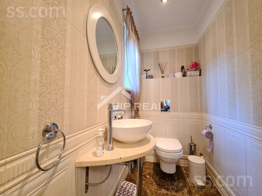 Madonas, Jūrmala — maja