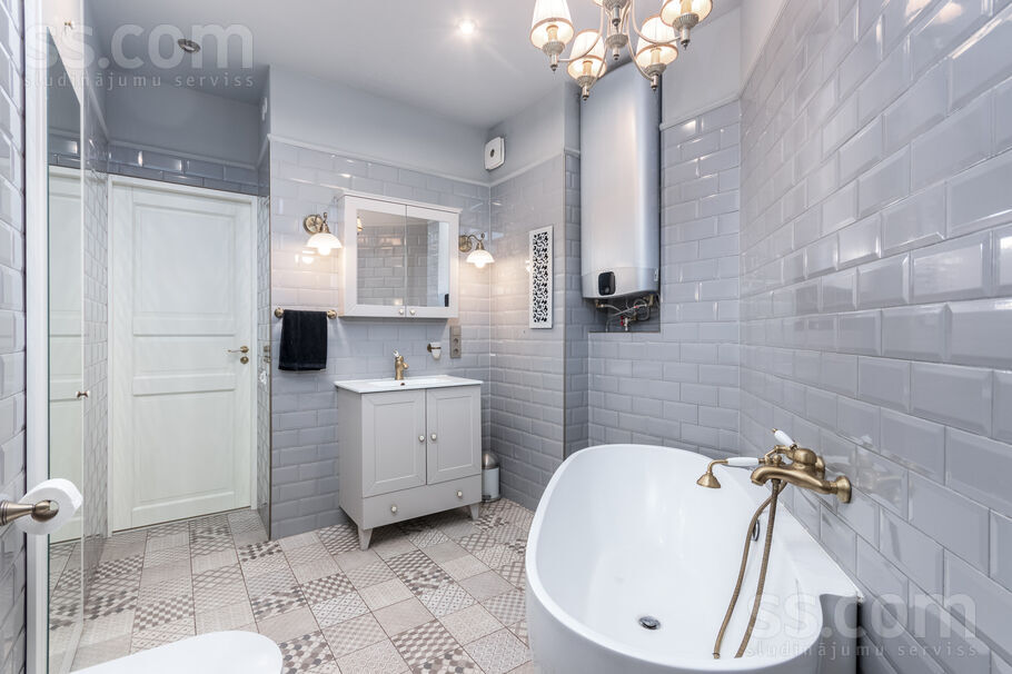 Vaļņu 21, Rīga — dzivoklis