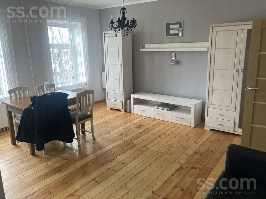 Saules iela 44, Ventspils un raj., Ventspils — dzivoklis