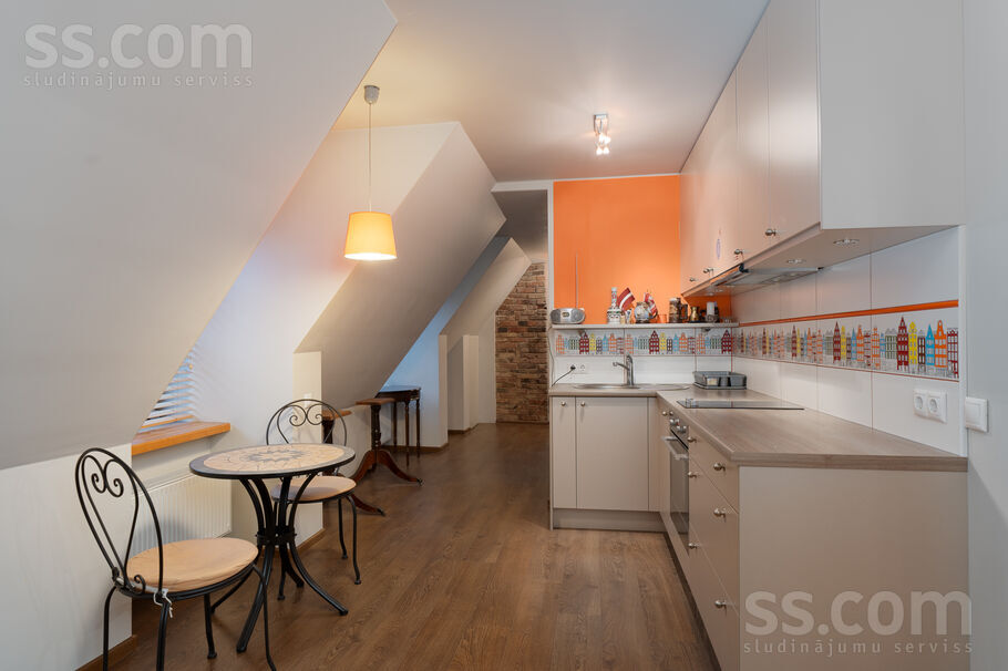 Jāņa sēta 1, Rīga — maja