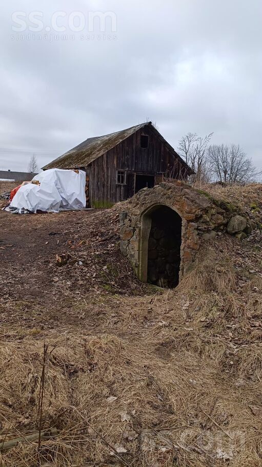 Drevēkas, Valmiera un raj., Kocēnu pag. — maja