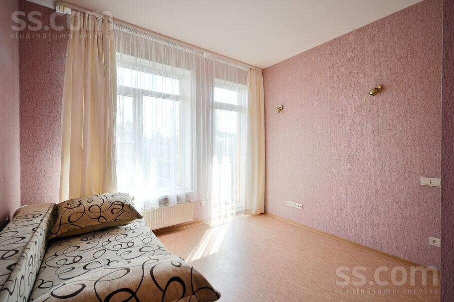 Kalnu iela 25bk-2, Jūrmala — maja