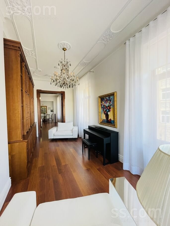 Brīvības 105, Rīga — dzivoklis