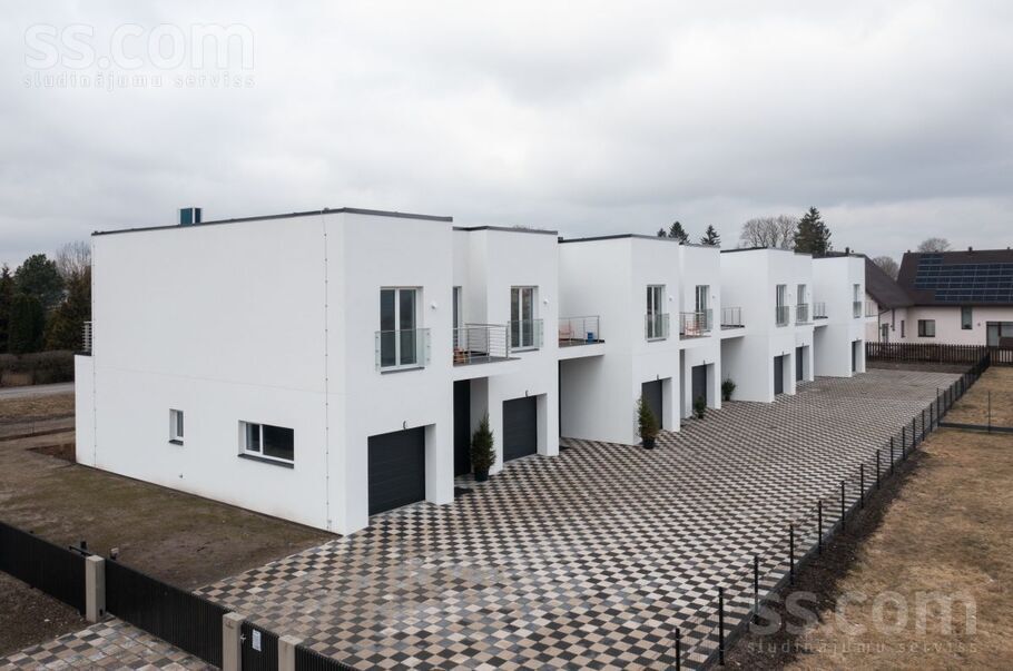 Rītausmas iela 1, Mārupe, Rīgas rajons, Mārupes pag. — dzivoklis