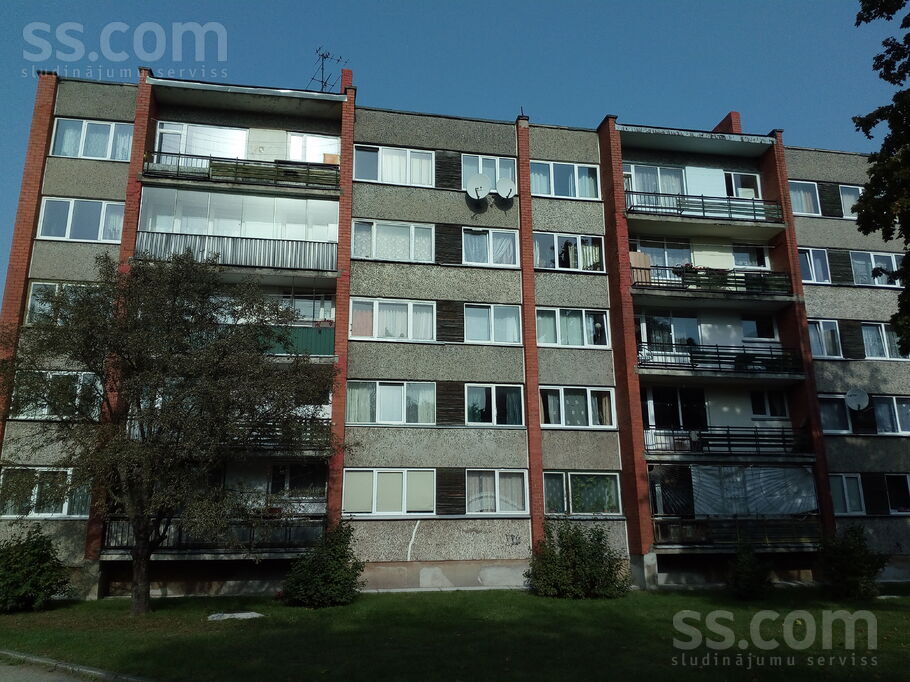 Sudrabu Edžus 13a, Jelgava un raj., Jelgava — dzivoklis