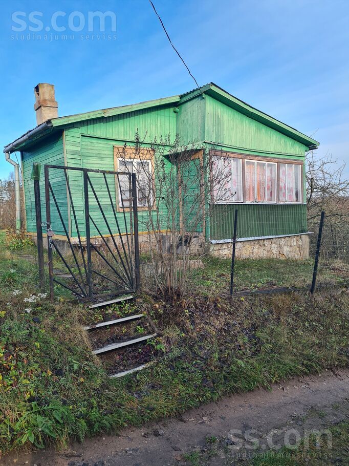 Cīruļu 10, Ludza un raj., Ludza — maja