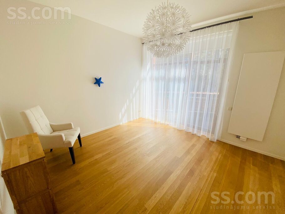 29 linia 1, Jūrmala — maja