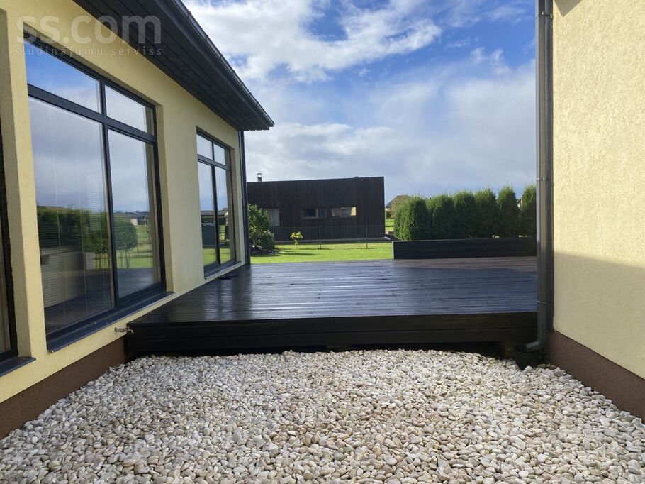 Zvejnieku 14, Ogre un raj., Ikšķile — maja