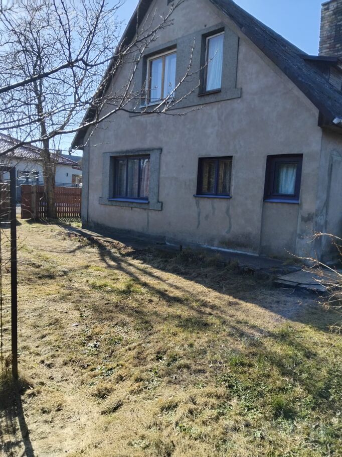 Ozolnieku 19b, Rīga — maja