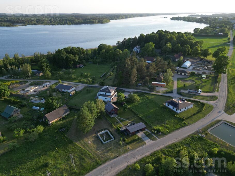 Kalnakurzemnieki, Tīnūži, Ogre un raj., Ikšķiles l. t. — zeme