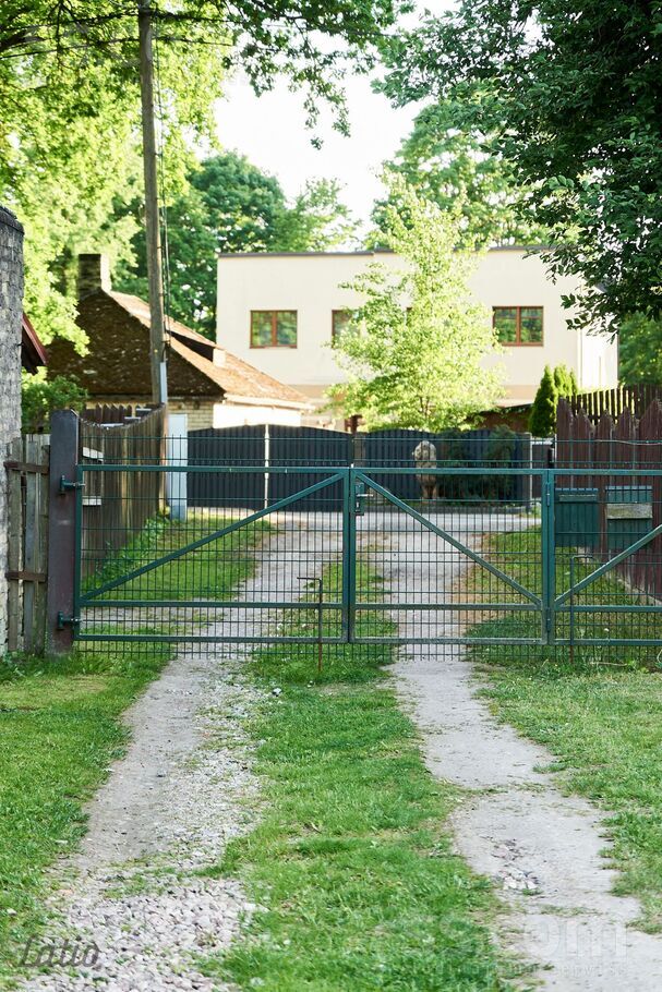 Rucavas, Rīga — zeme