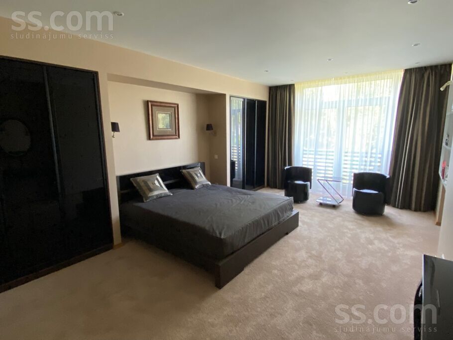 Melluzu prospects 77, Jūrmala — dzivoklis