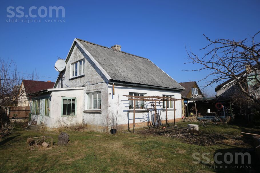 Kameņu 1, Ventspils un raj., Ventspils — maja