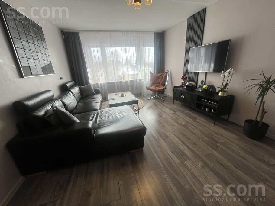 Zelmeņu iela 1, Lestene, Tukums un raj., Lestenes pag. — dzivoklis