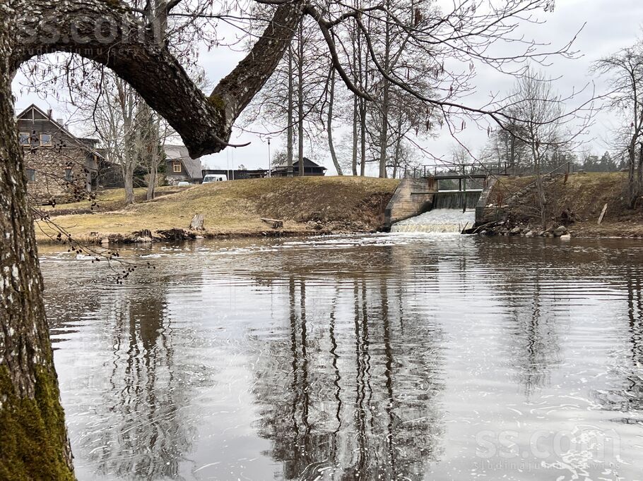 Uguni 1, Bērzciems, Tukums un raj., Engures pag. — zeme